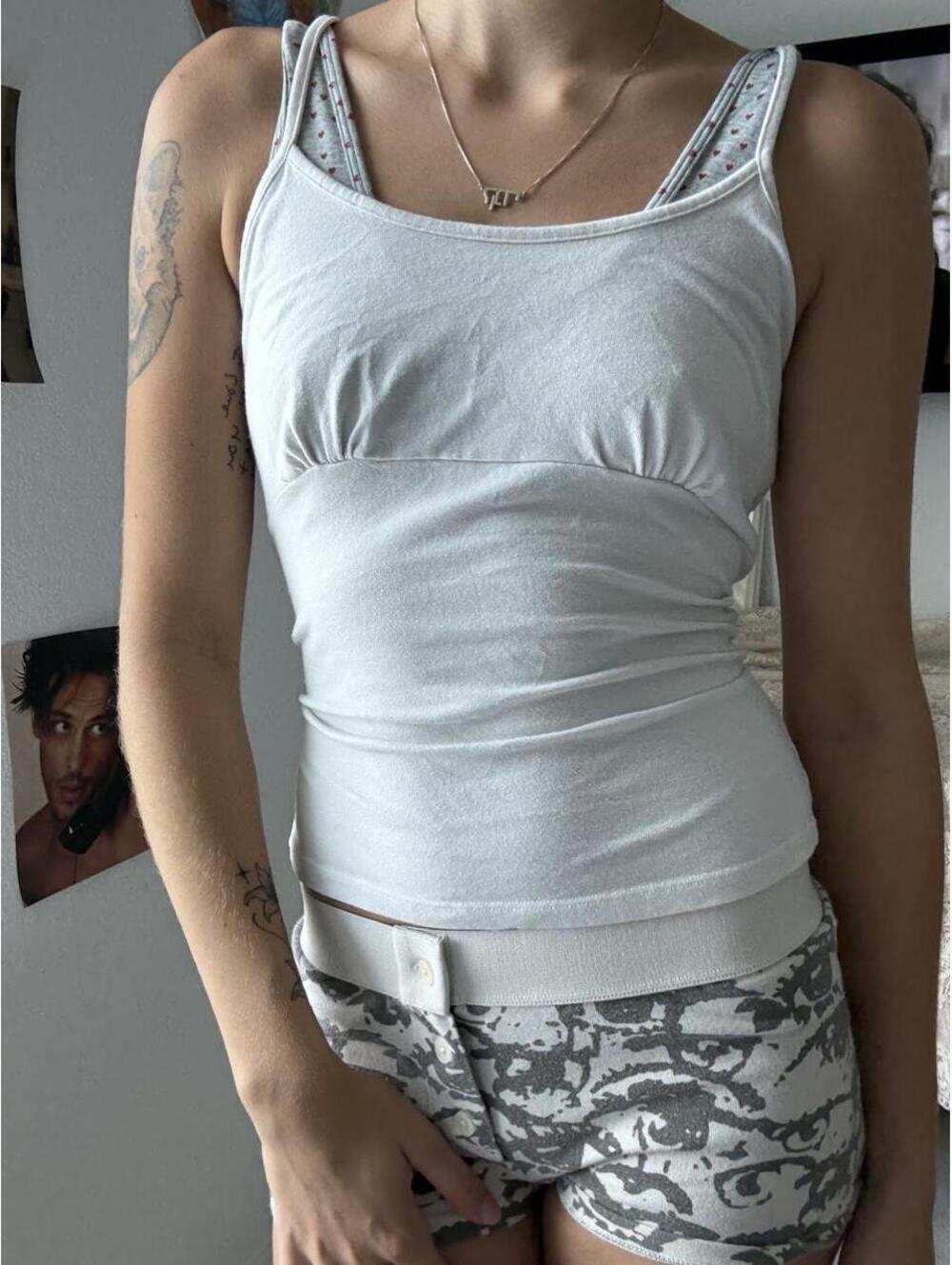 Brandy Melville Women's White and Grey Vests-tanks-cami